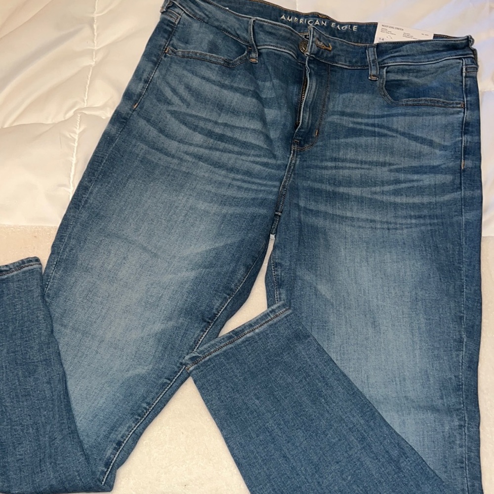 Women’s NWT American Eagle Next Level Stretch Jean Jeggings sz 14 Short Low Rise